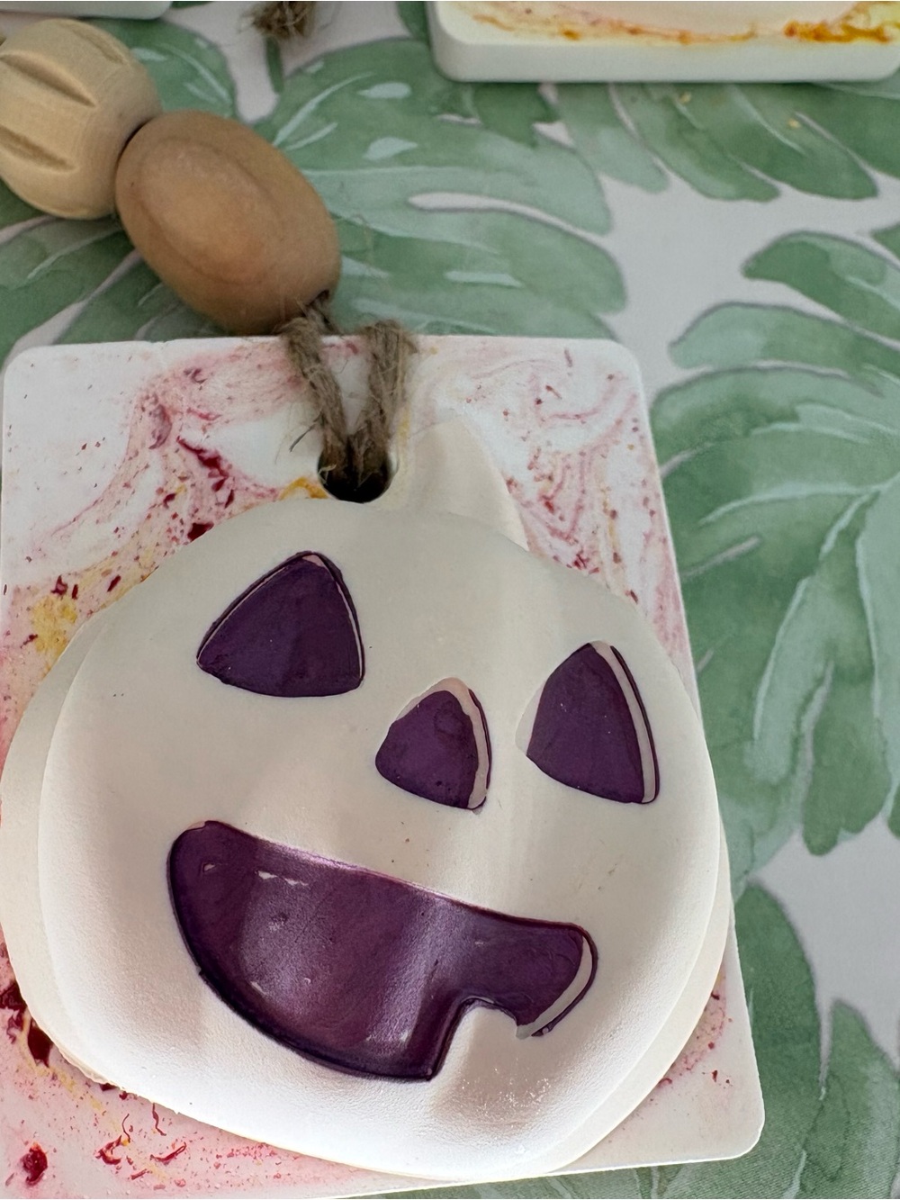 Handcrafted Aroma Stone Jack-O'-Lantern Hanging Accent - Purple & White
